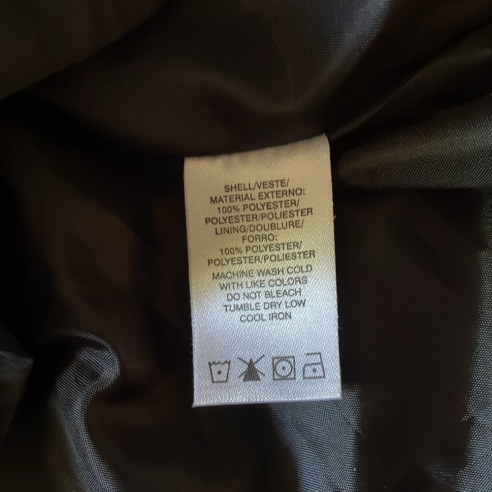 NWOT PAGE & TUTTLE Women's Black Vest. Size S/P. - Picture 4 of 4